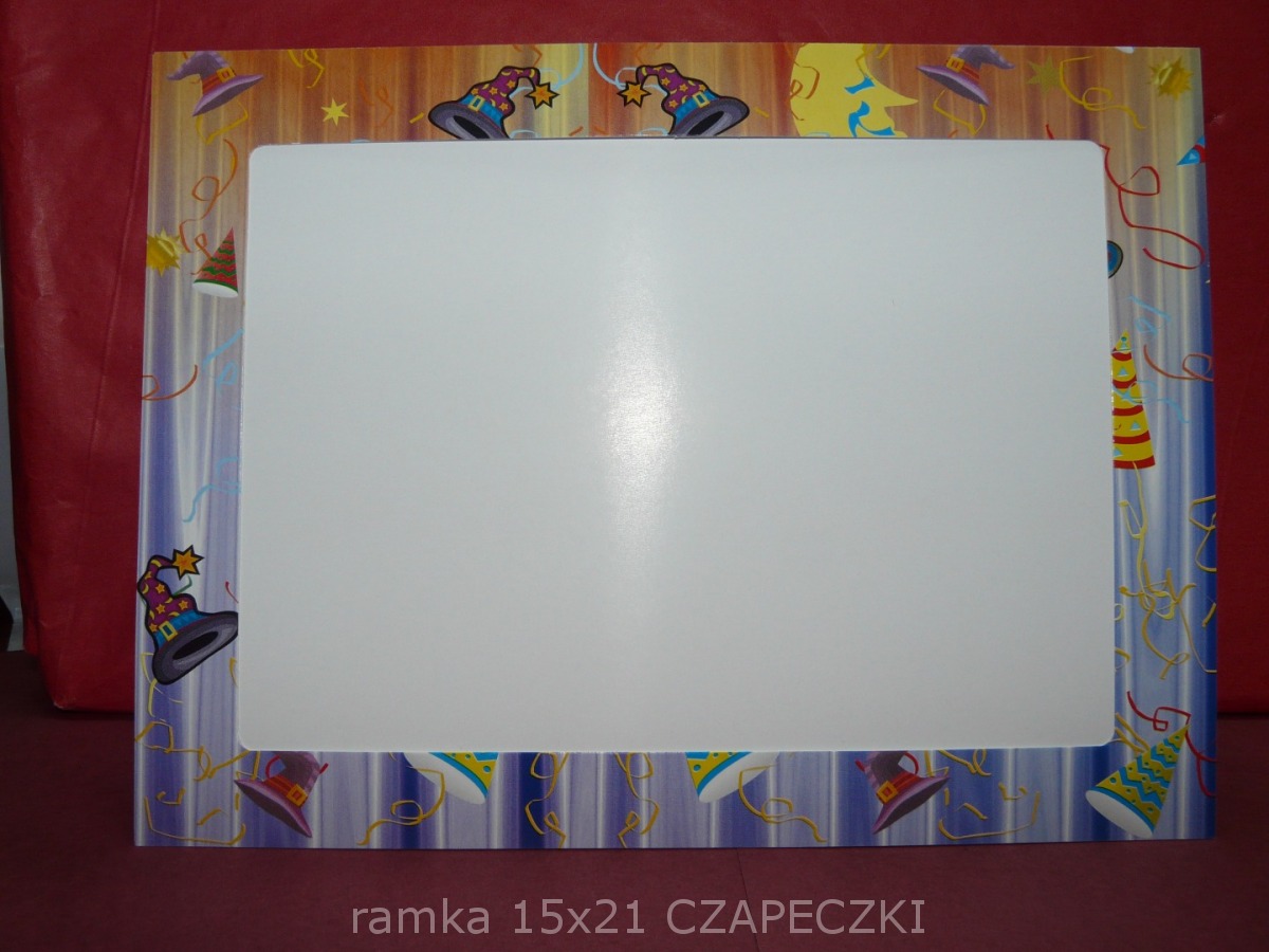 Ramka kartonowa z nadrukiem Czapeczki 15x21 pozioma