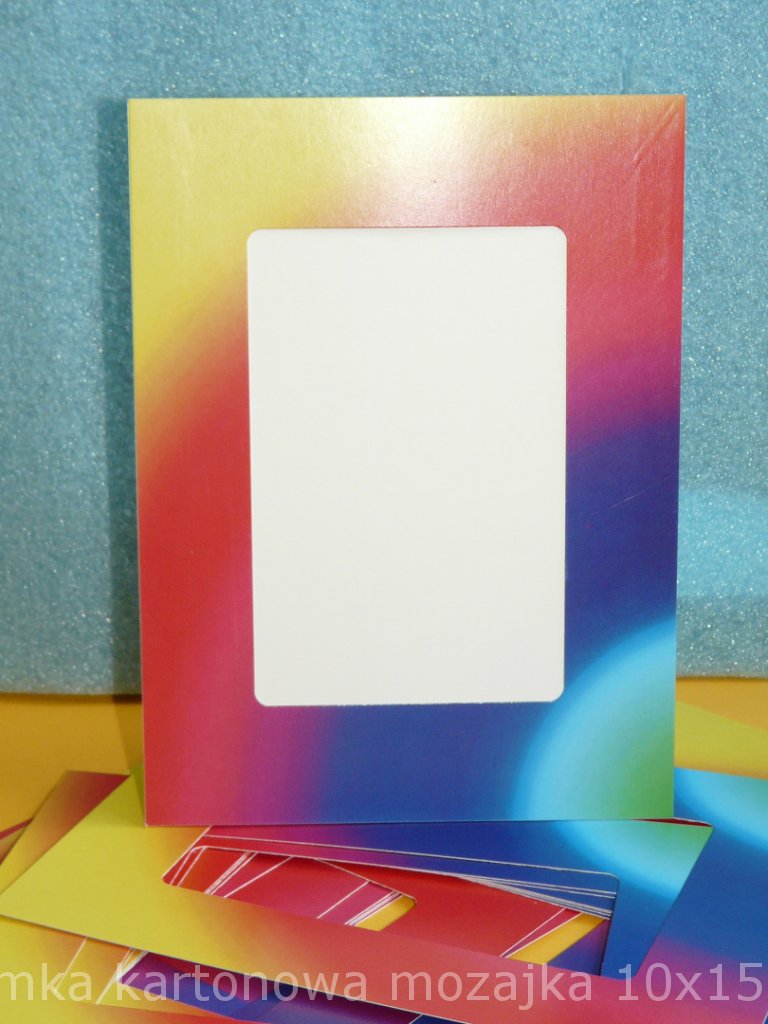 Szeroka t�czowa ramka kartonowa 10x15